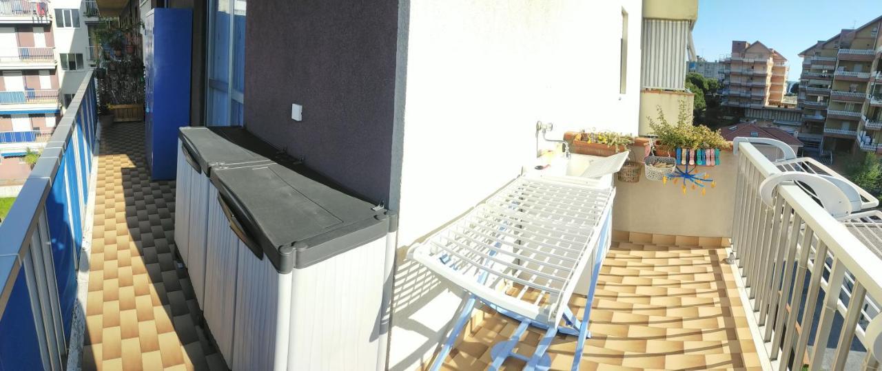 Appartamento Riviera Trilocale Wifi E Parcheggio Privato Ventimiglia Exterior foto